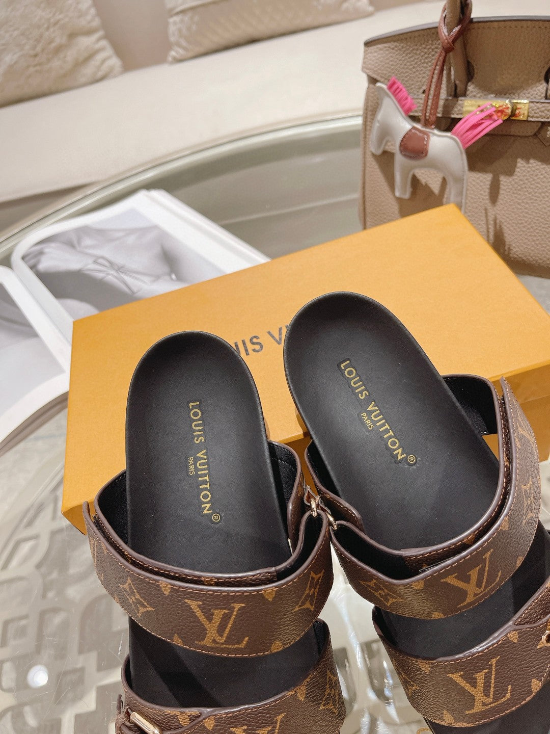 Z1N265E18  Popular shoes