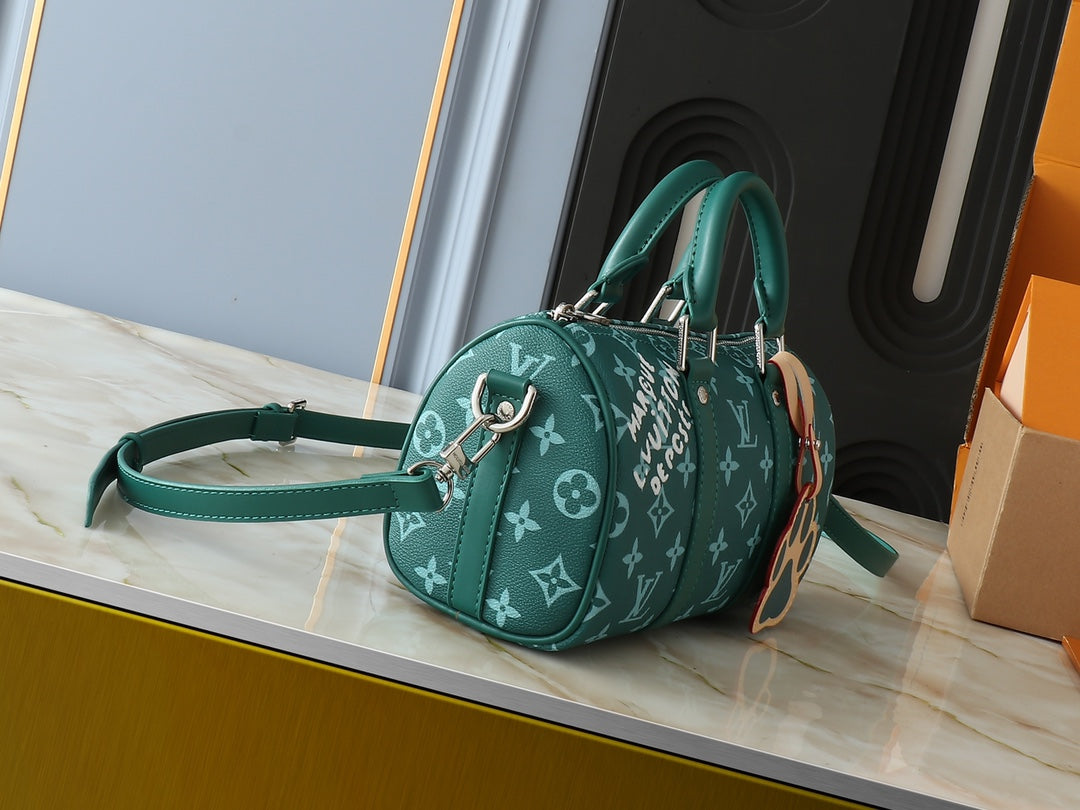 B1X104E60 Popular   leather bag