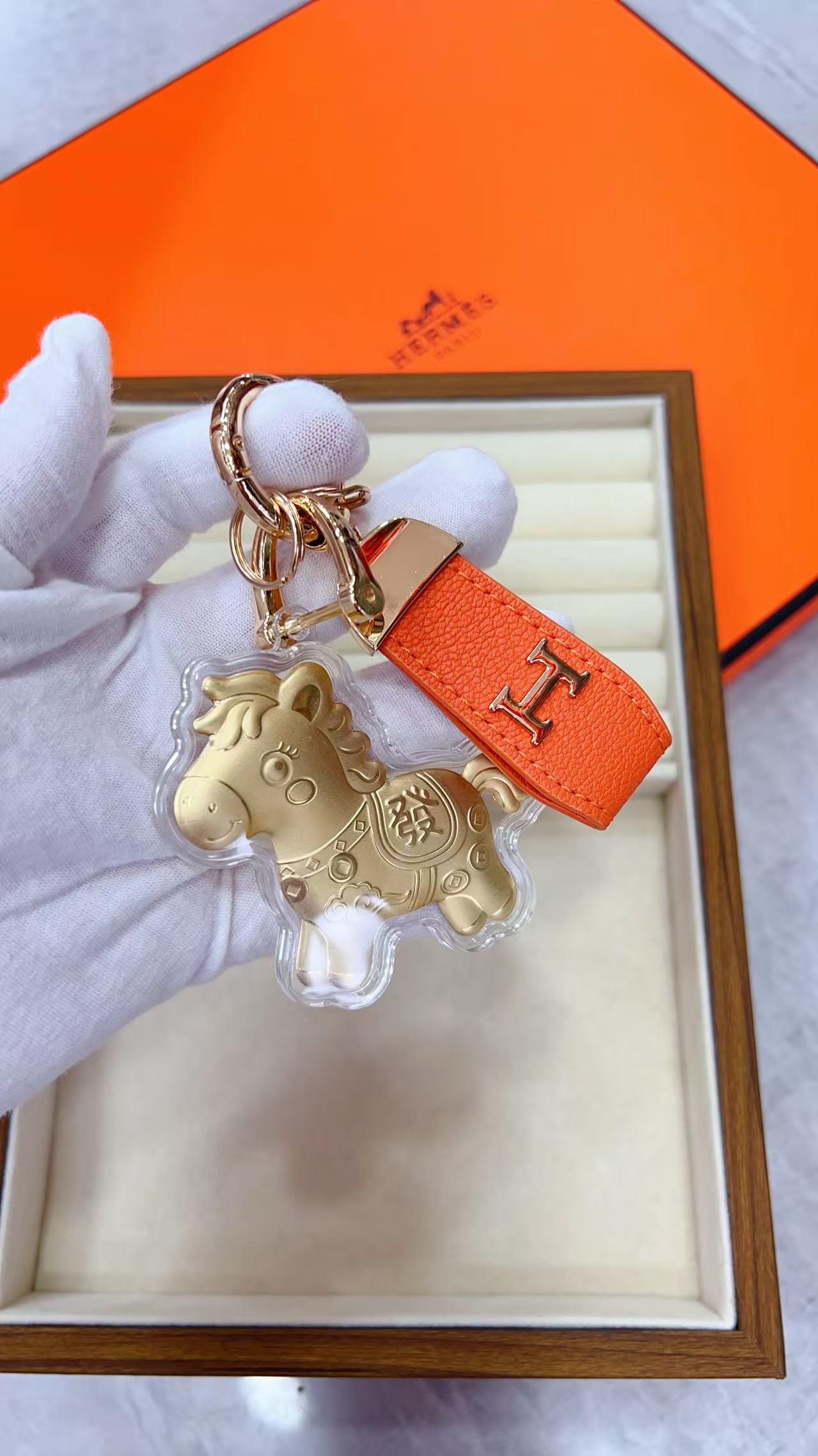 A1Z105H26 Popular bag 's charms accessories