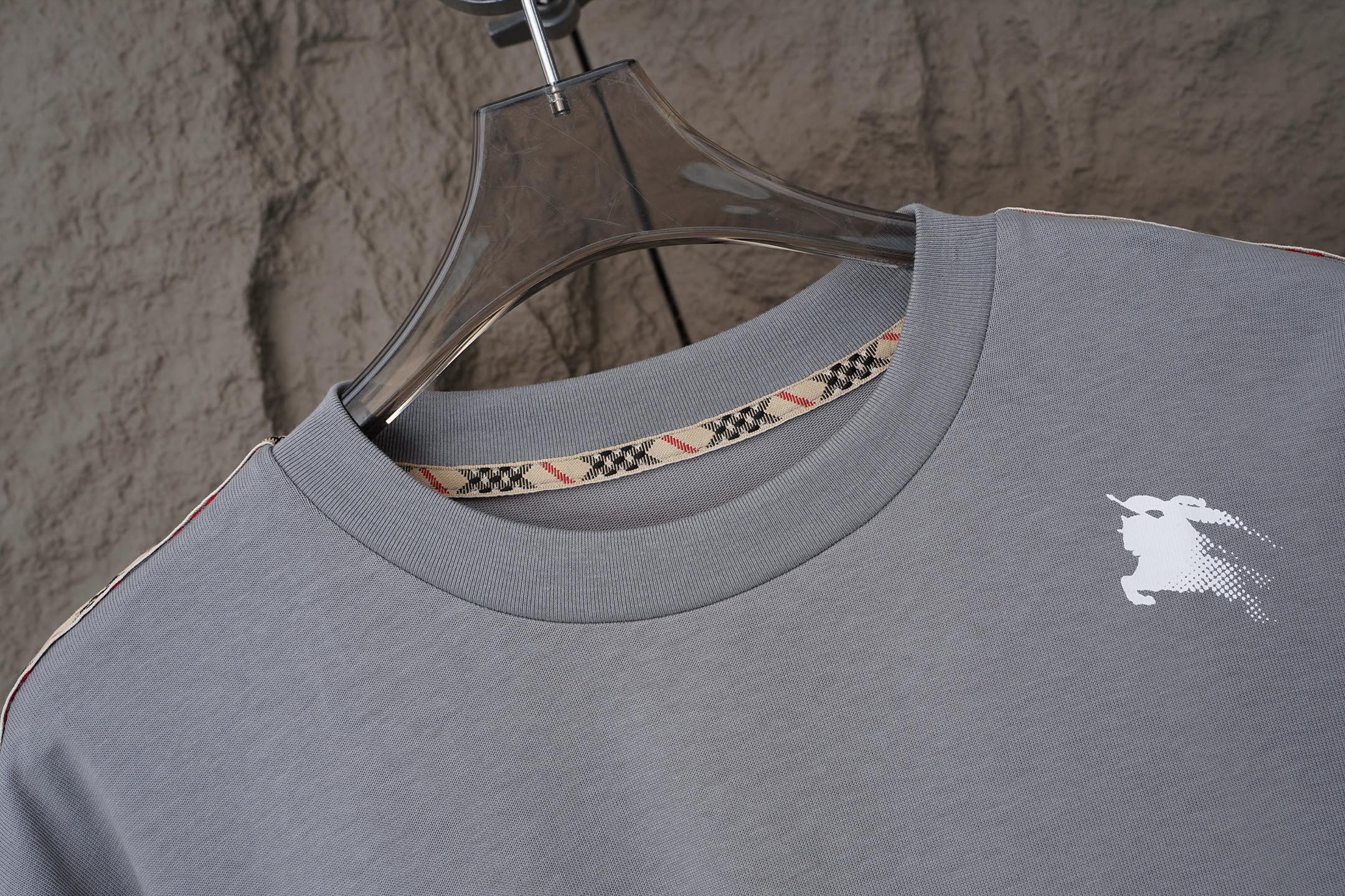 U1R86R7 Popular T-shirts