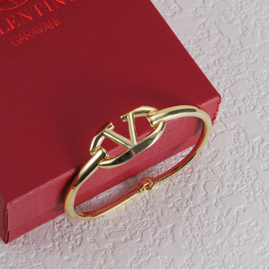 X1Z34VL354K  Popular Bracelets