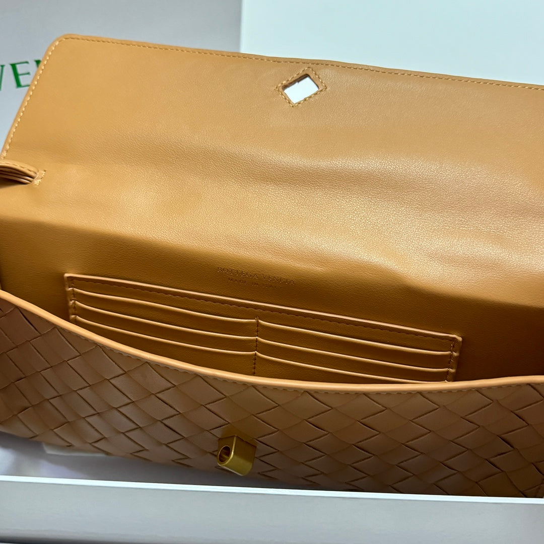 B1X44A380 Popular  leather bag 