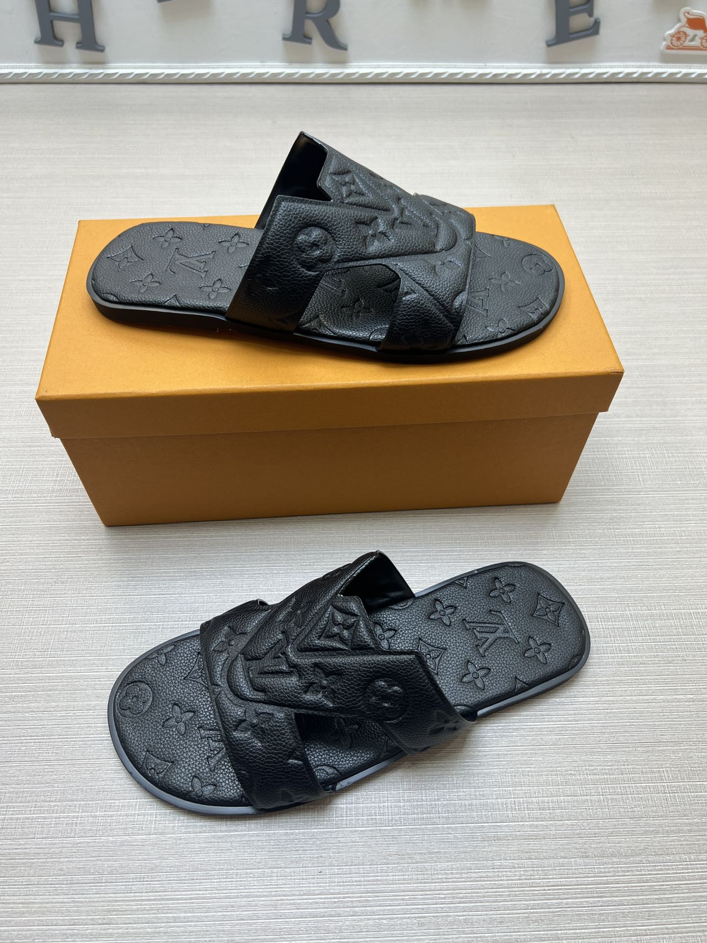 Z5ZE34 Popular slippers