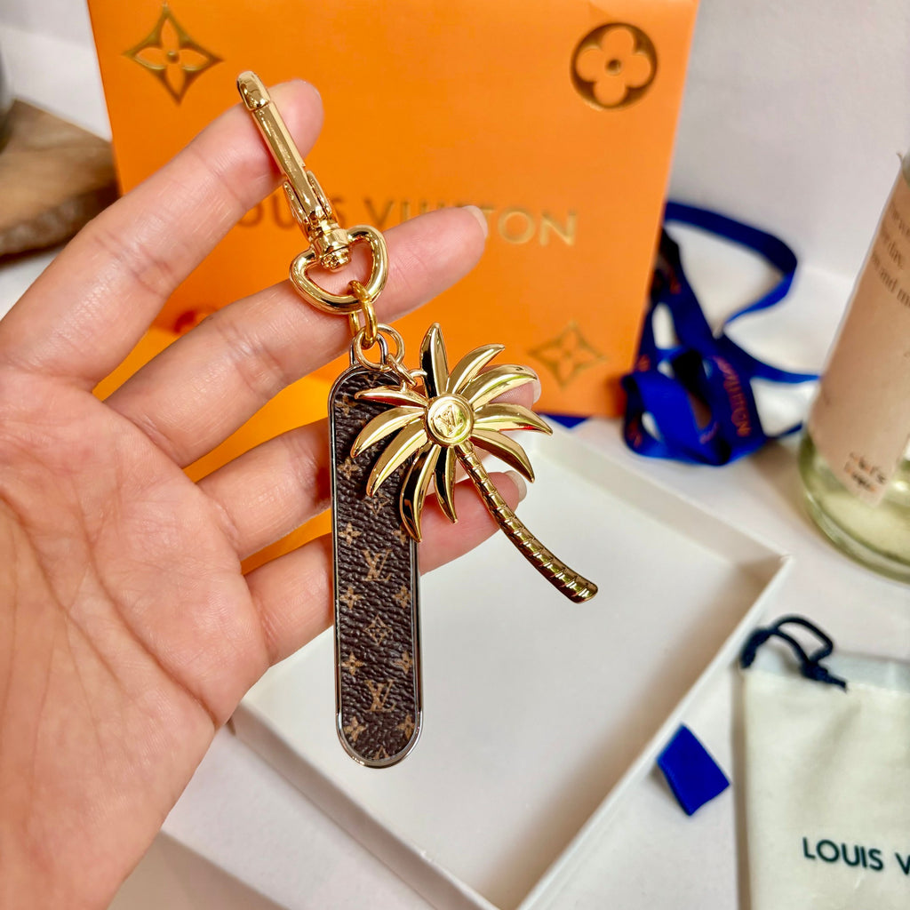 A1Q95E11 Popular bag 's charms accessories