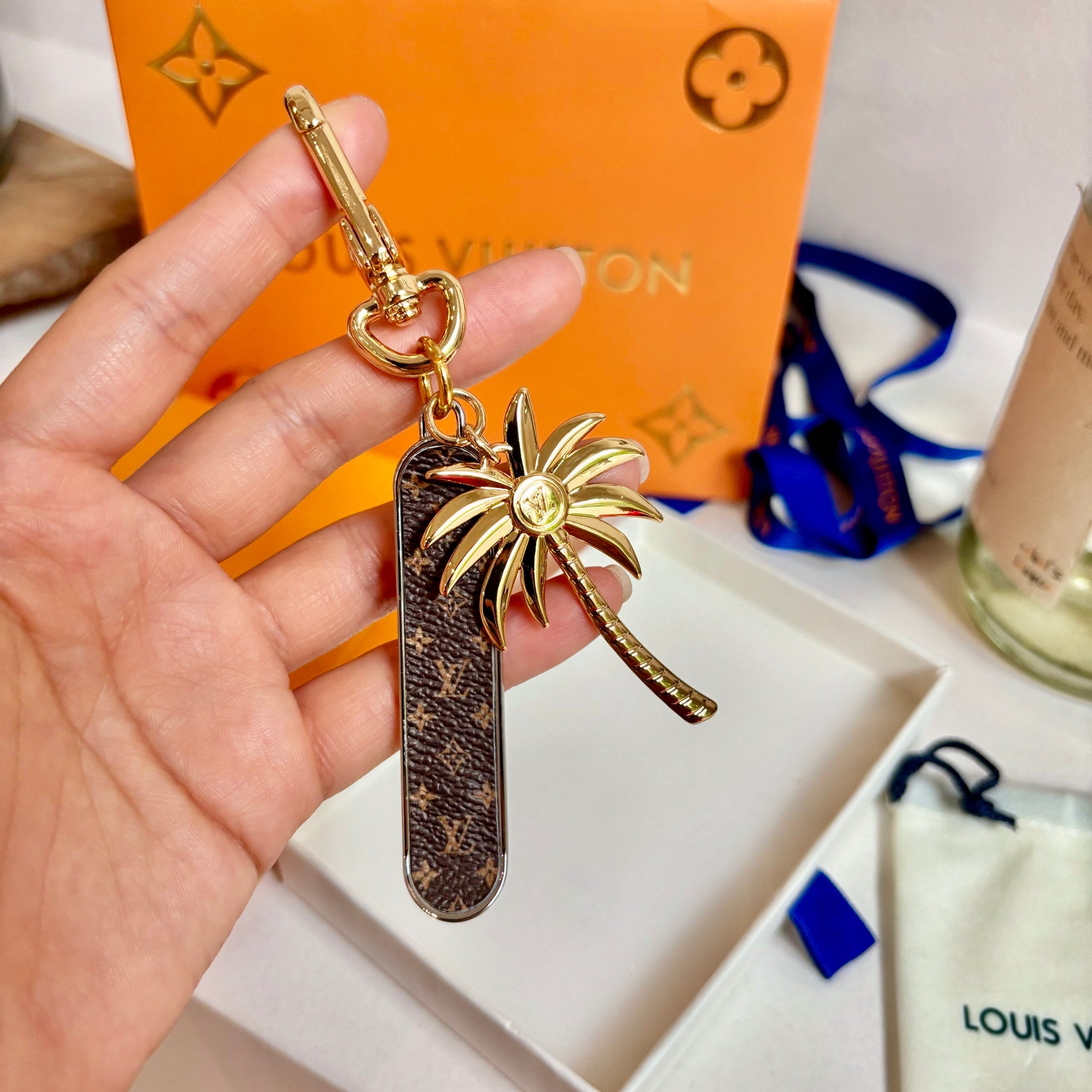 A1Q95E11 Popular bag 's charms accessories