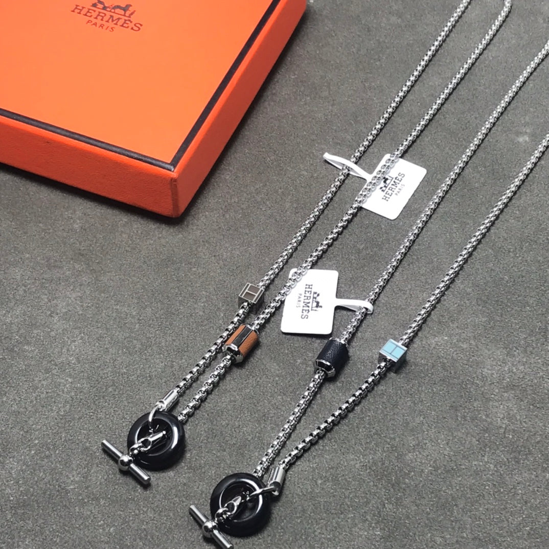 X1Q85H323X Popular Necklaces