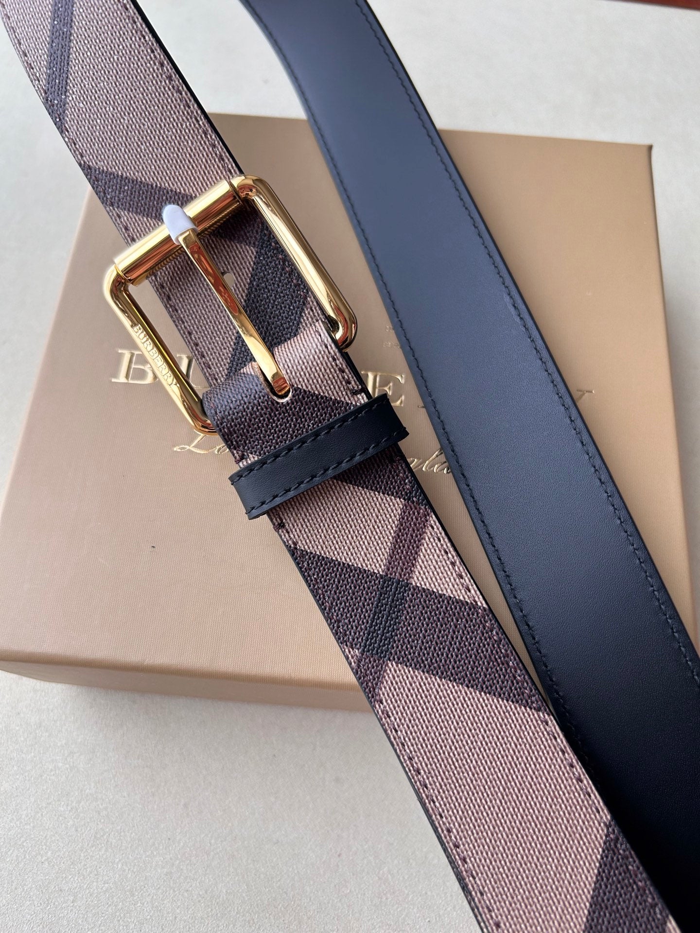 P1Q115R8 Popular High quality belt With full package