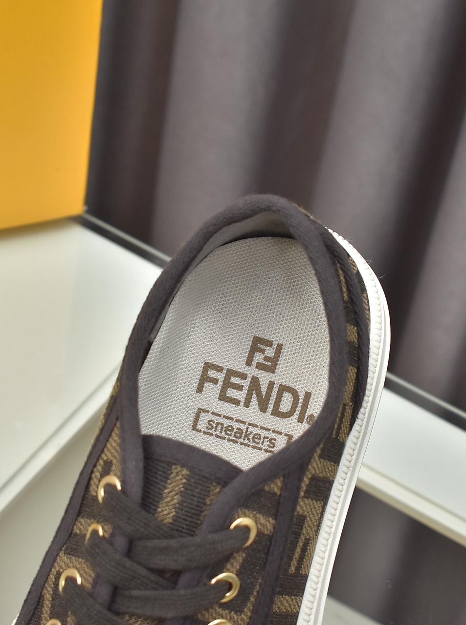 Z2YF2 Popular Sneakers