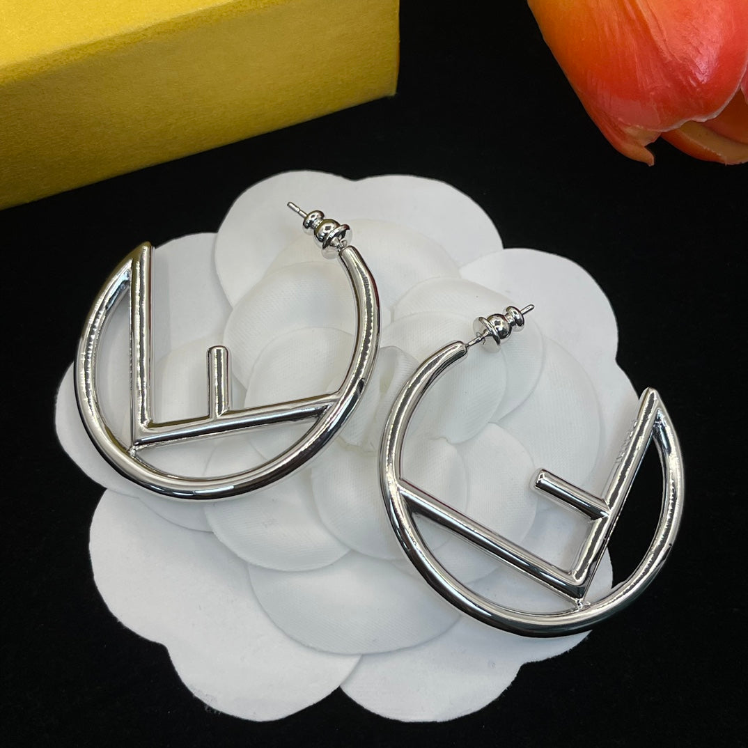 X1Z94F647E Popular  Earrings