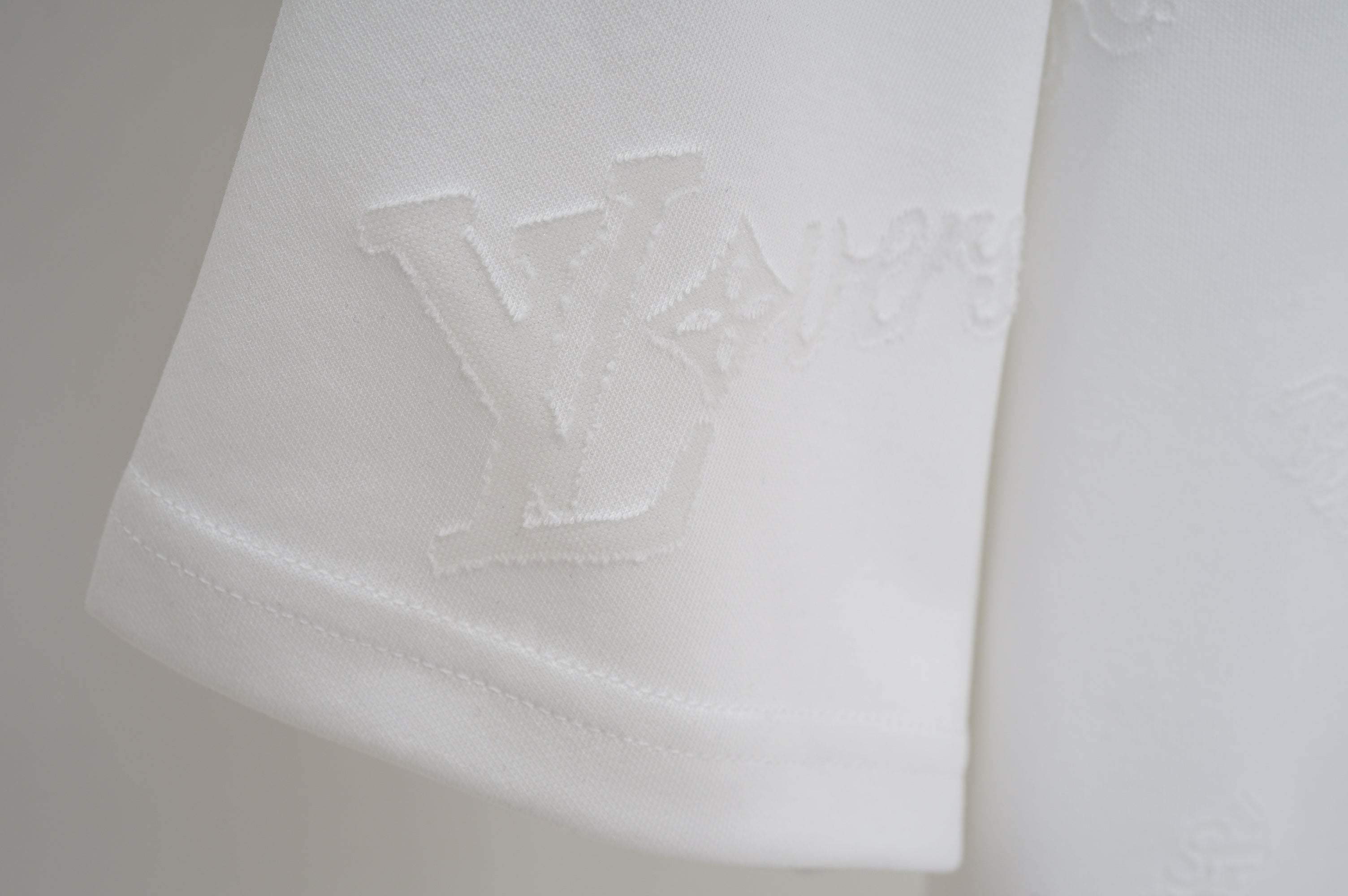 U1R45E209 Popular T-shirt