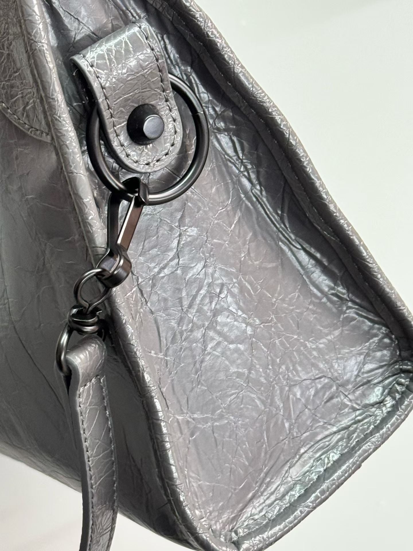 B1P36J116 Popular leather bag