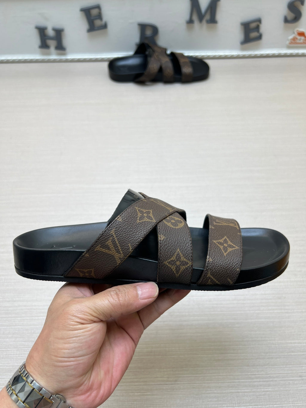 Z5ZE89 Popular slippers