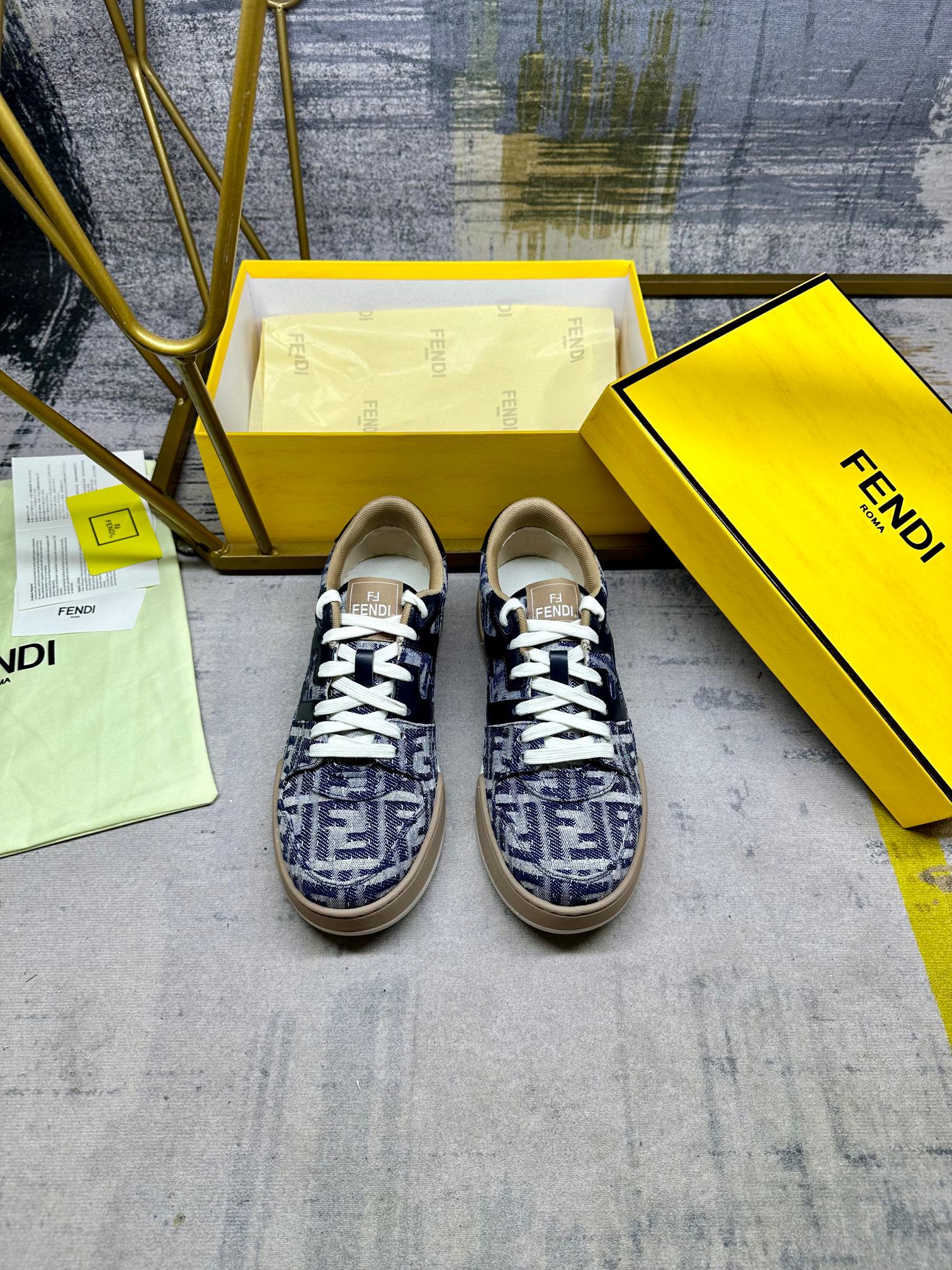 Z2N95F14 Popular high-quality shoes