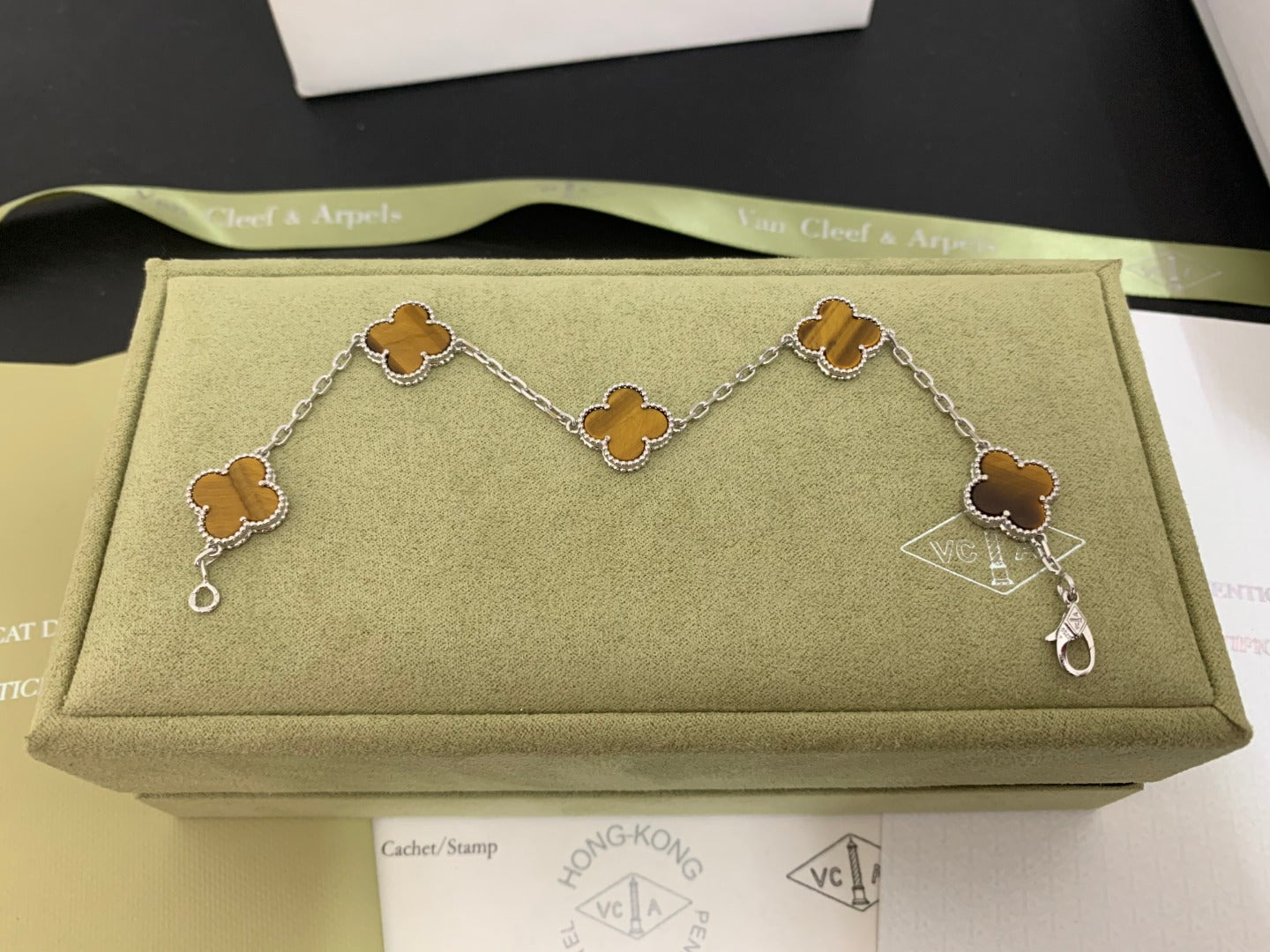 X5X53VA180K  Popular bracelets 5 flowers normal size1.5cm flower