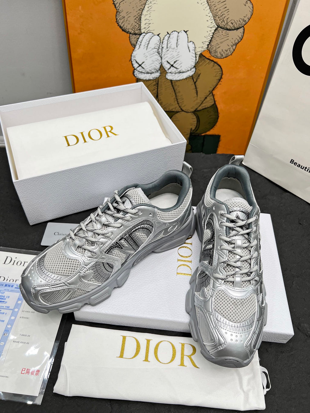 Z2Q105D311 Popular high-quality Shoes