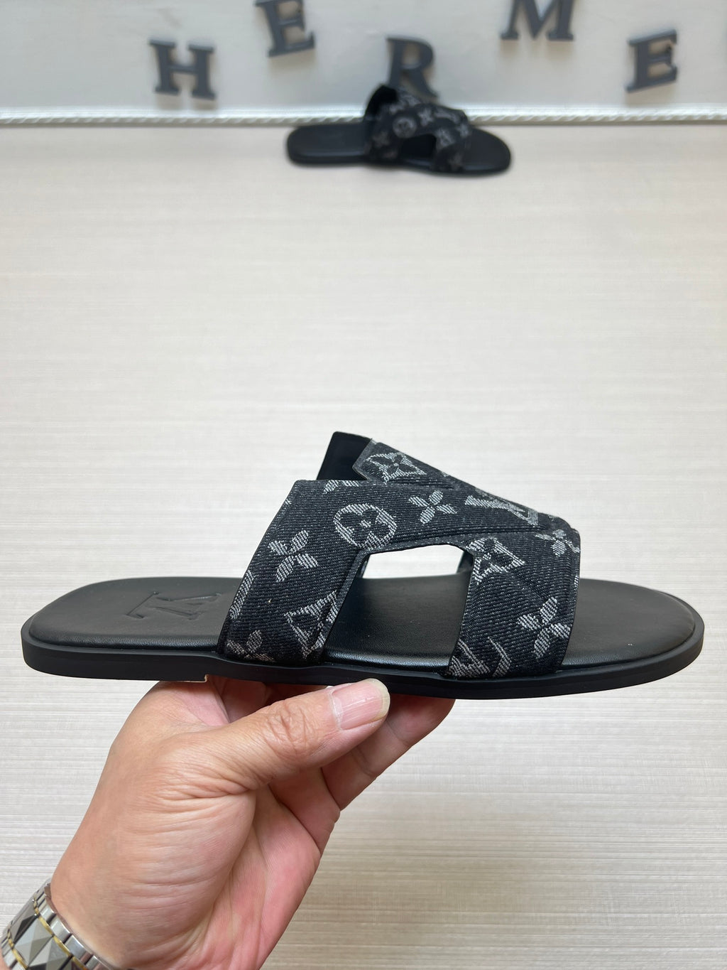 Z5ZE32 Popular slippers