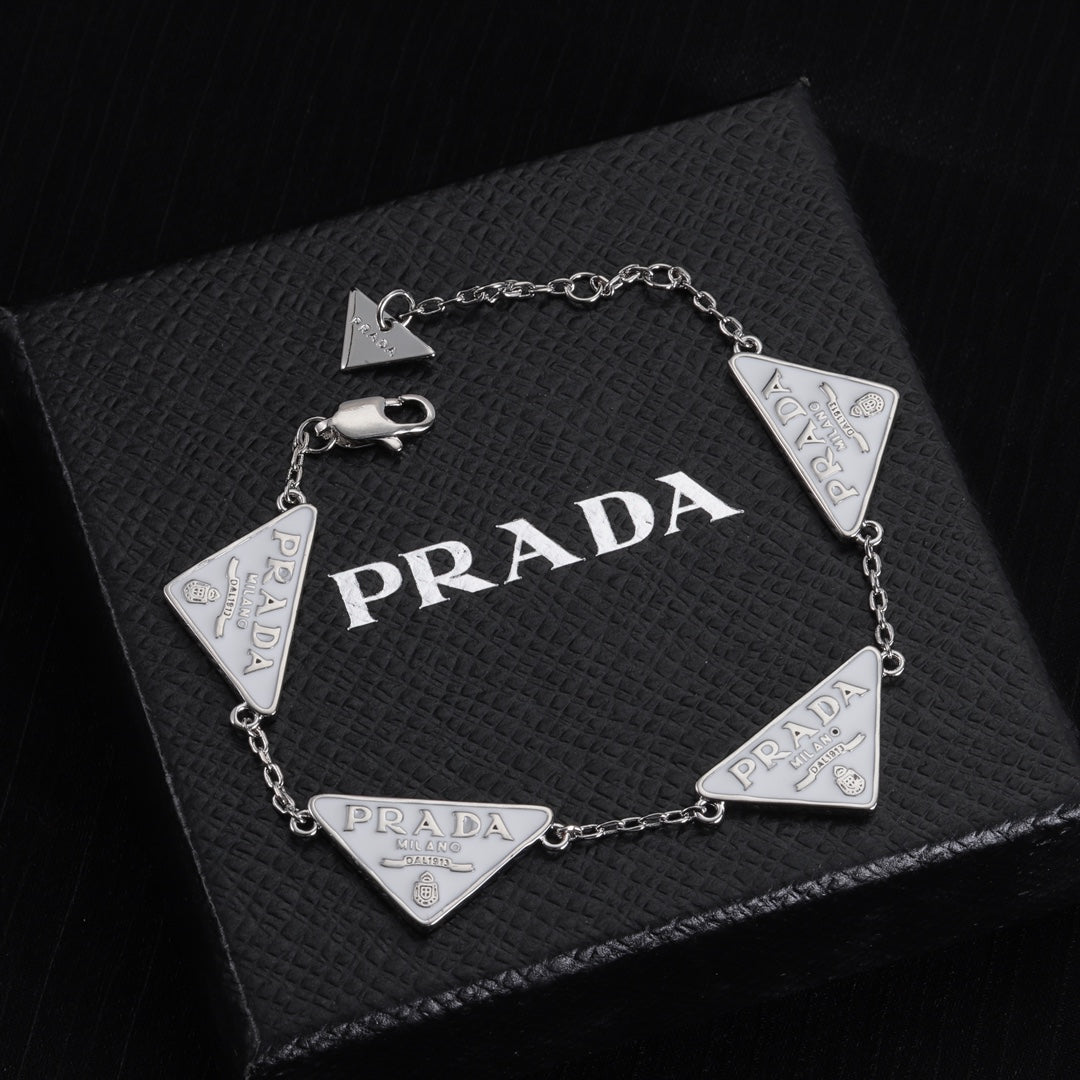 X1X34PD595K  Popular Bracelets