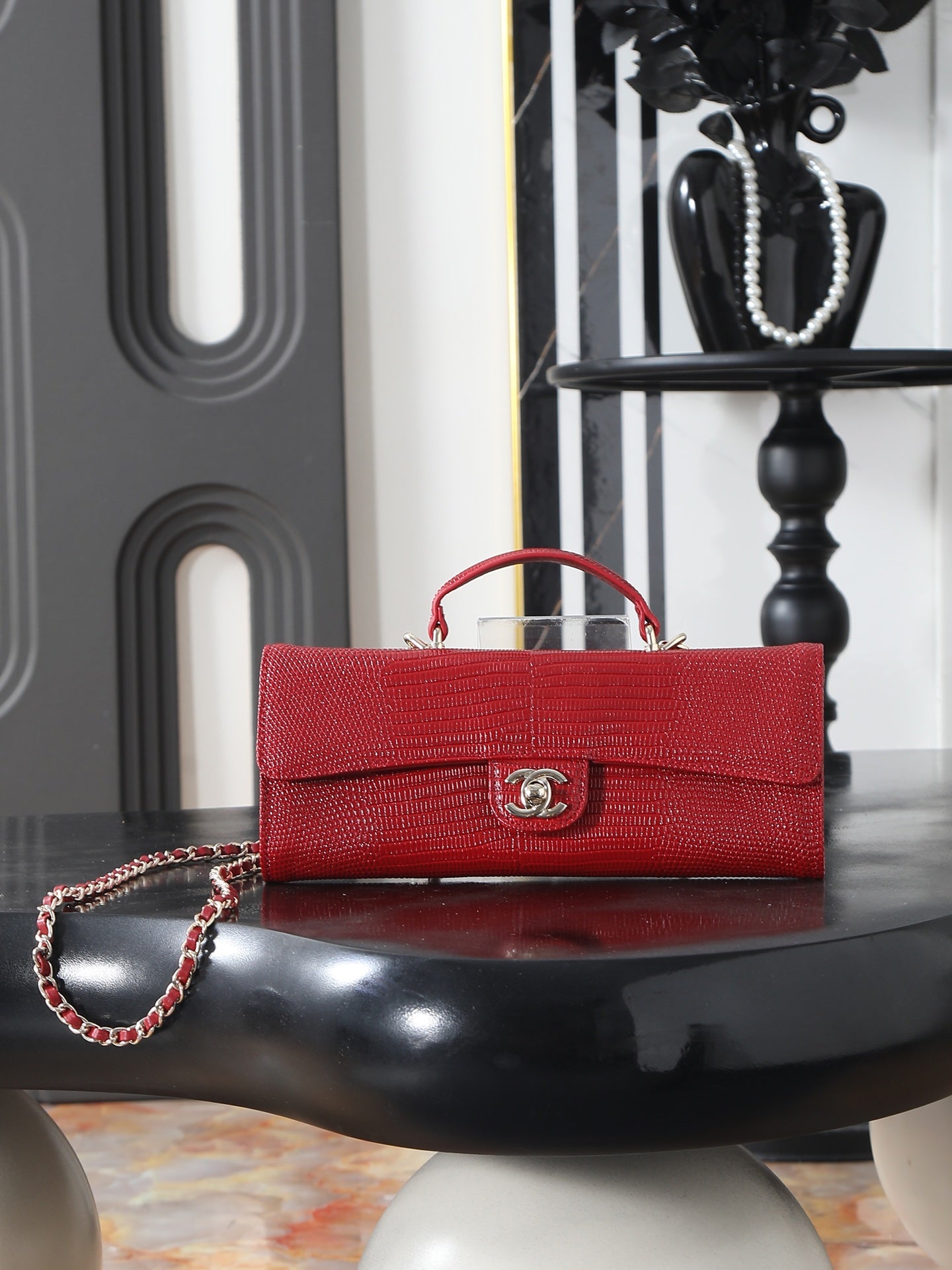 B1R76C23 Popular leather bag