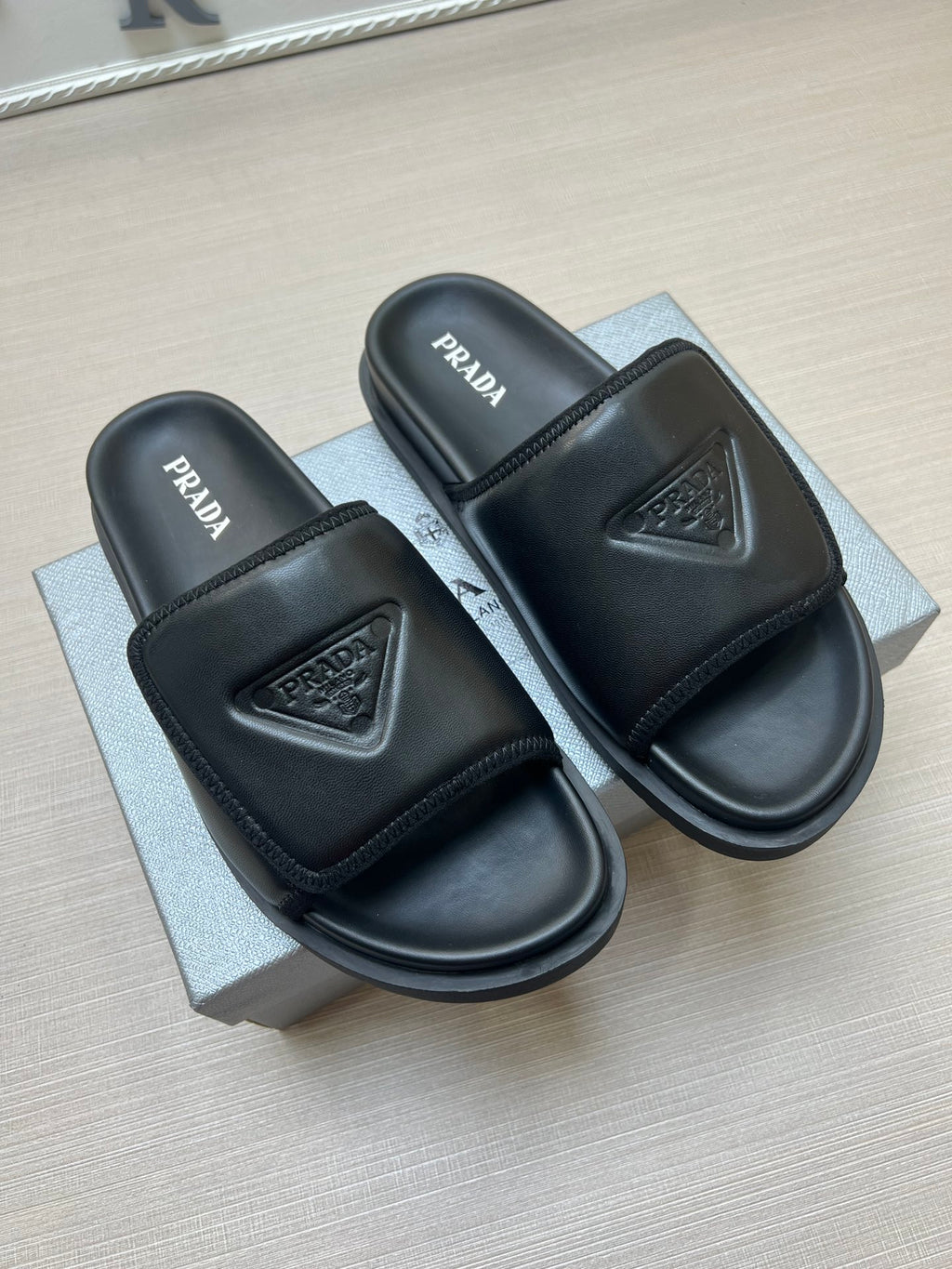 Z5ZPD6 Popular slippers