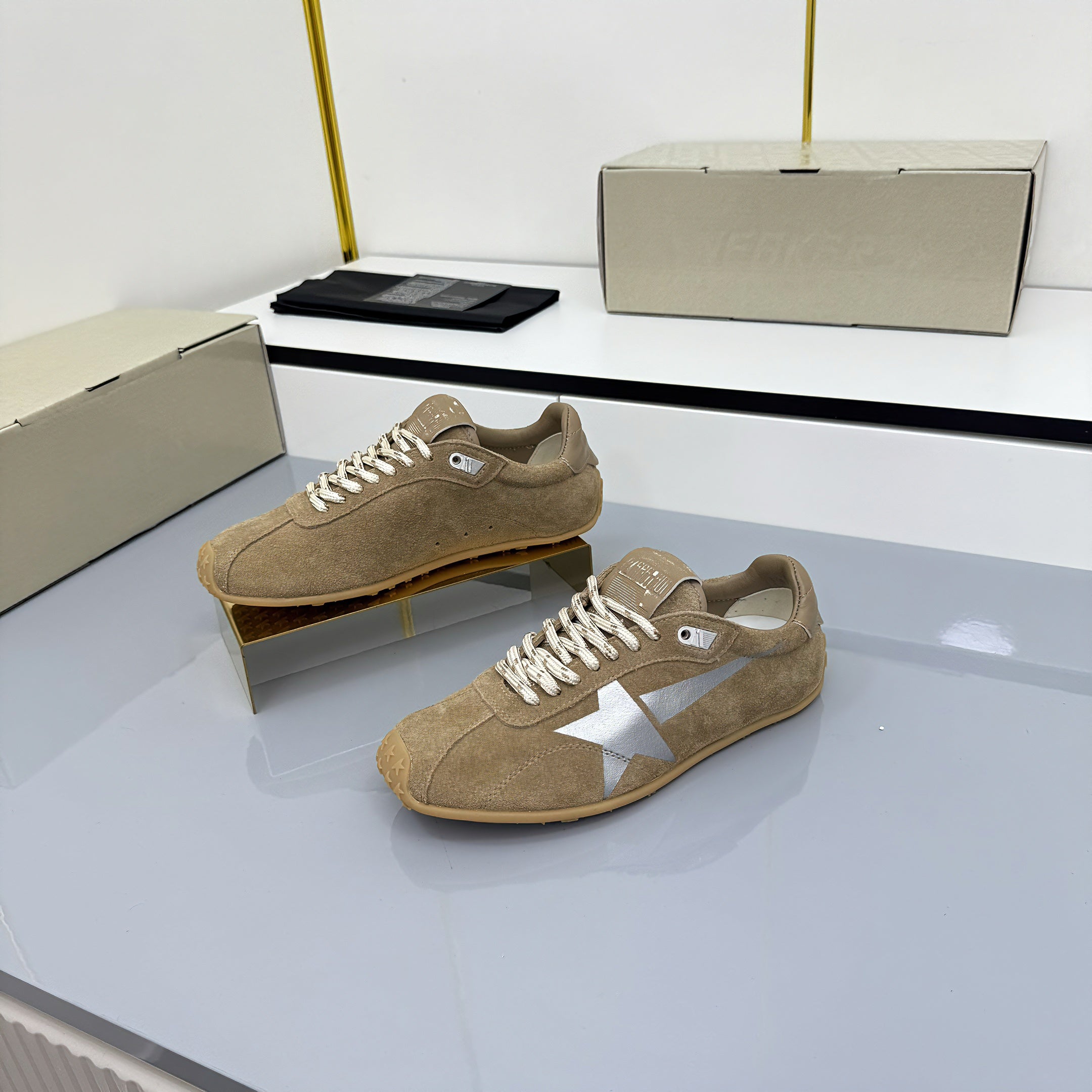 Z2Q105GE387 Popular high-quality Shoes