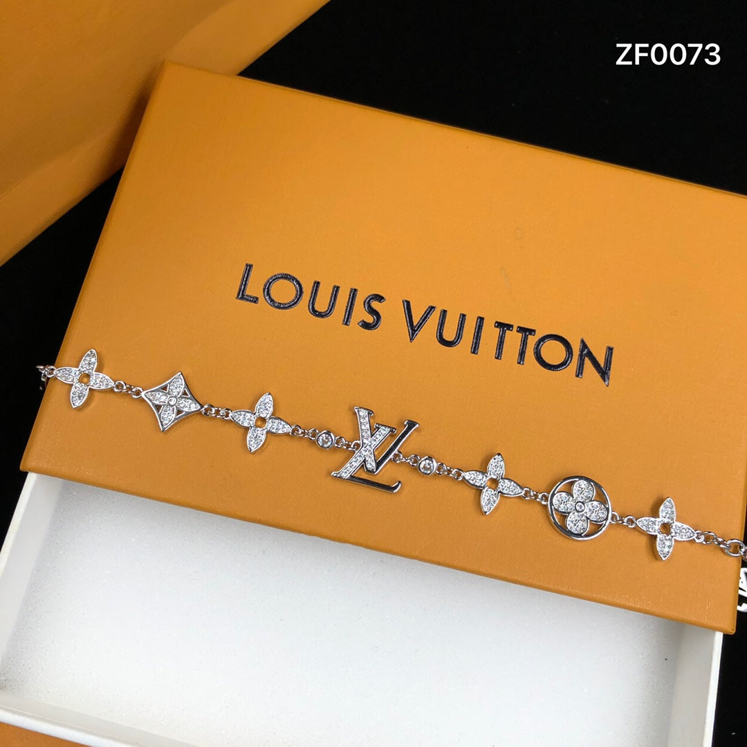 X1B42E39E  Popular Bracelets
