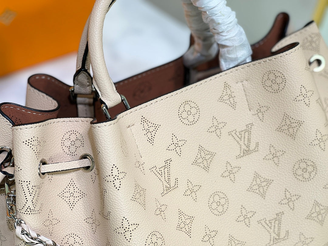 B1N55E39 Popular  leather bag