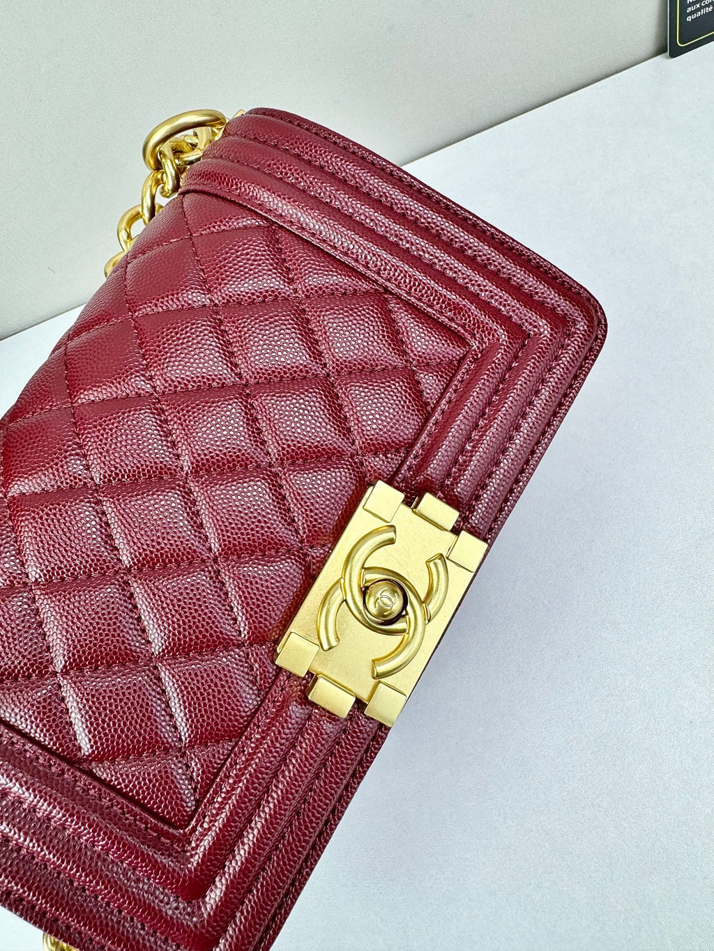 B1P36C17 Popular Caviar leather bag