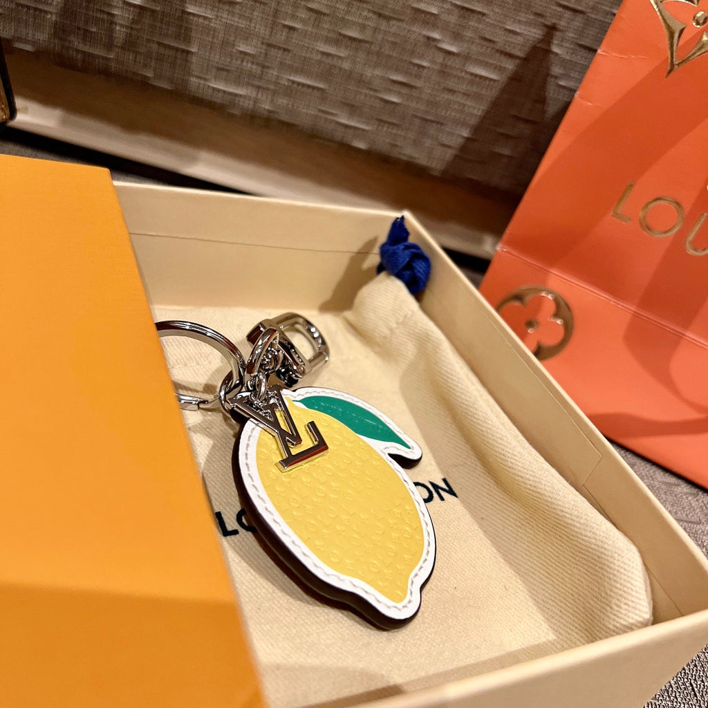 A1Q105E15 Popular bag 's charms accessories