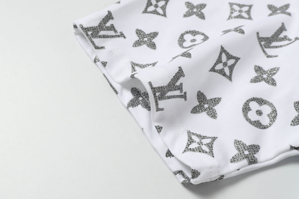 U1R45E152 Popular T-shirt