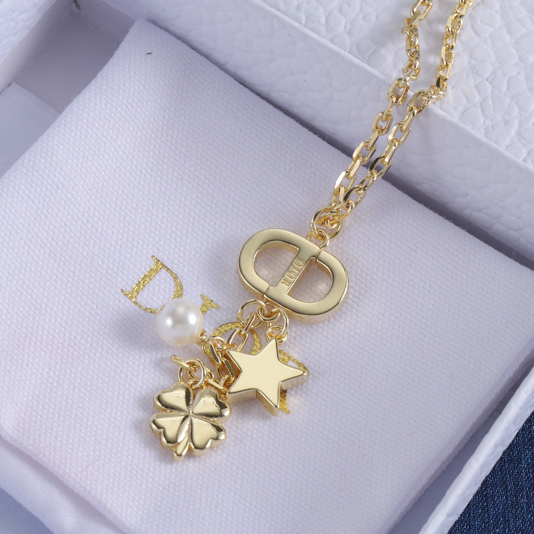 X1R75D25X Popular  Necklaces .