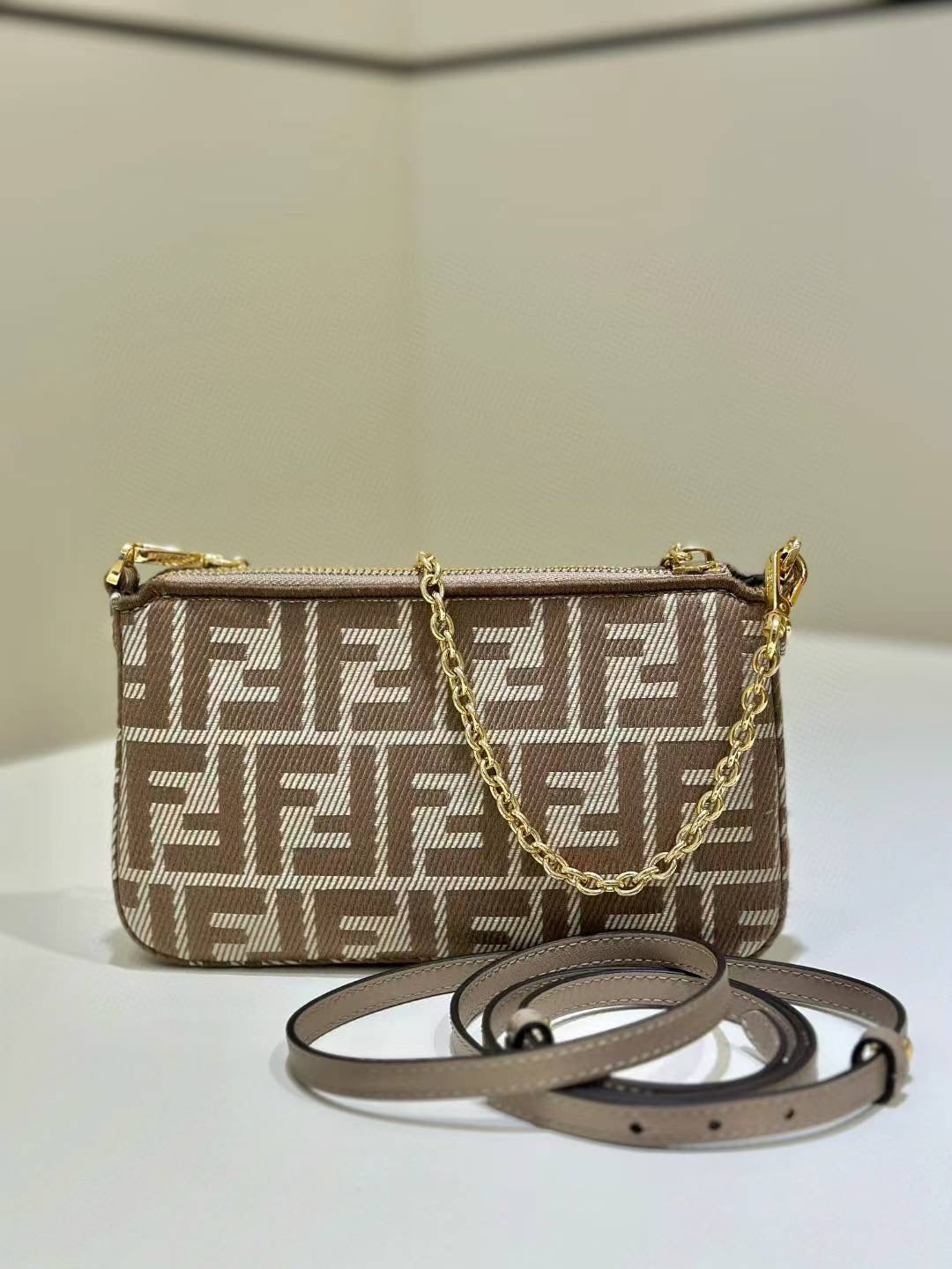 B1R15F9 Popular    bag