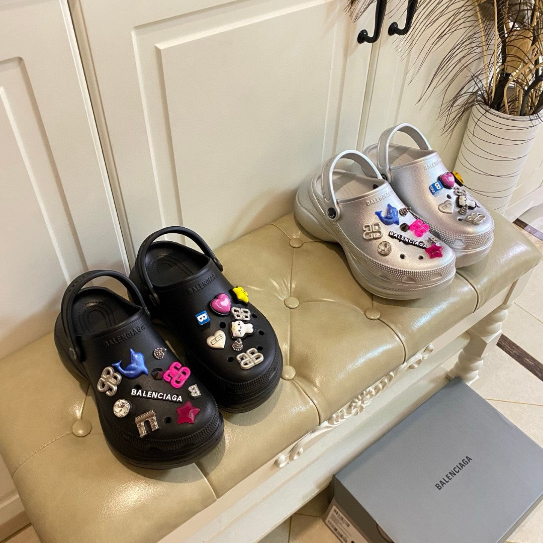 Z2Q55J56  Popular shoes