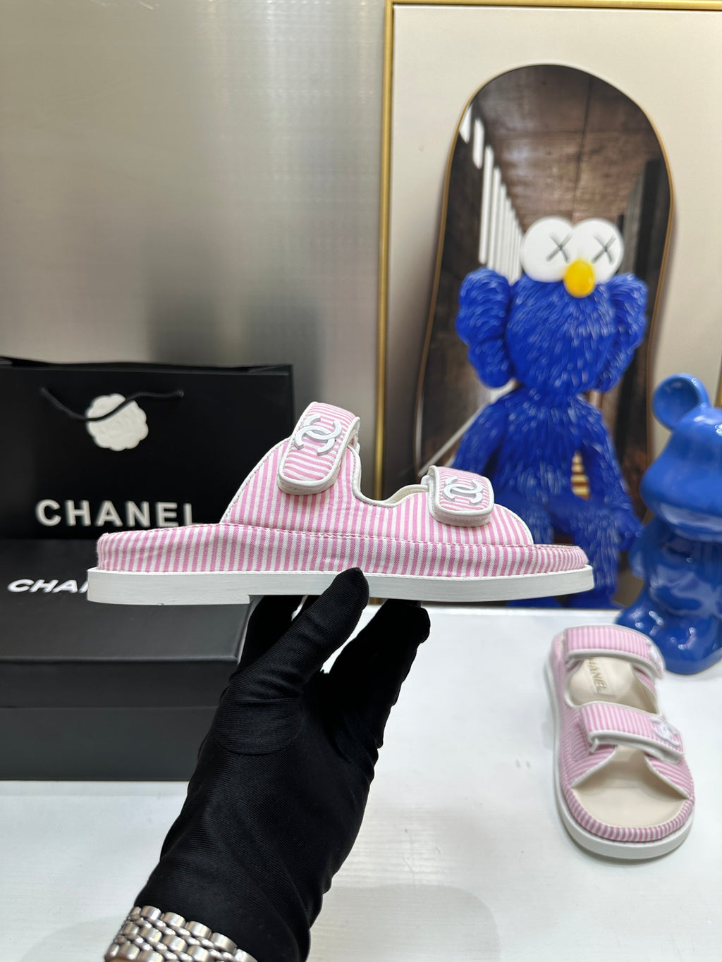Z1R45C1  Popular sandals