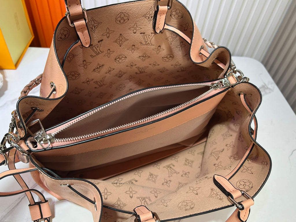 B1N55E39 Popular  leather bag