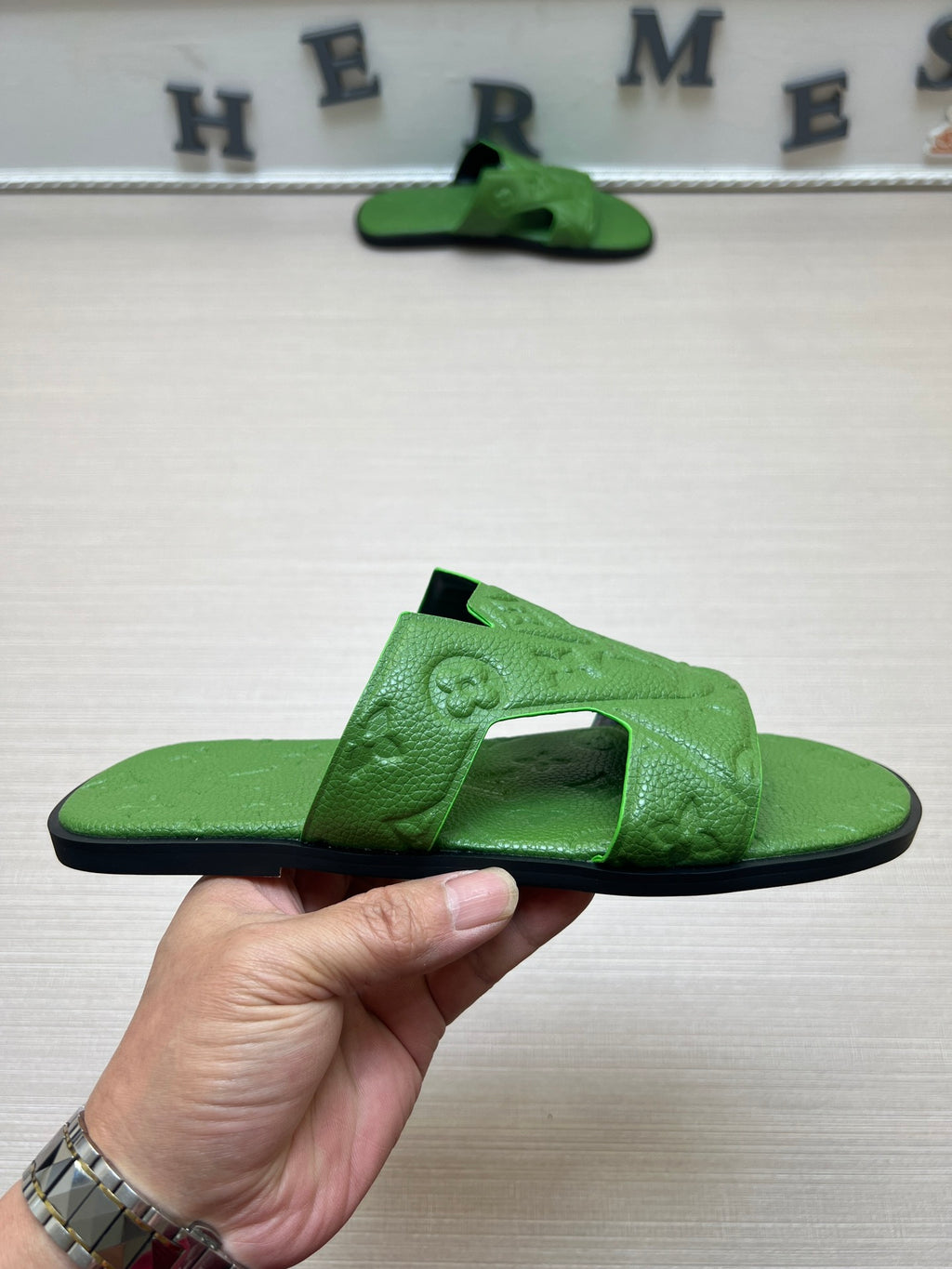 Z5ZE34 Popular slippers