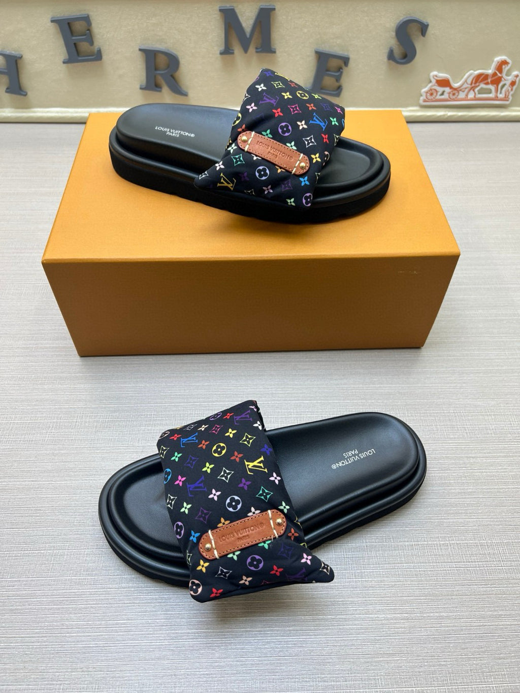 Z5QE6  Popular Slippers