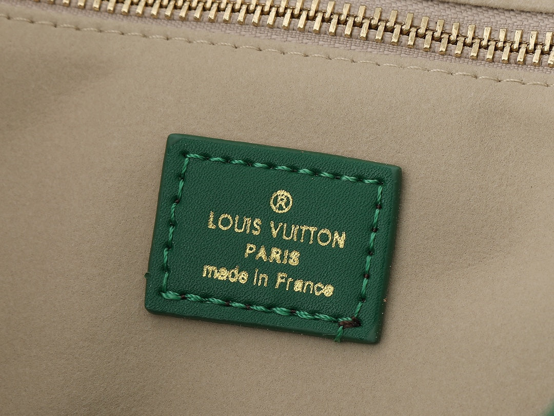 B1X45E9 Popular  leather bag