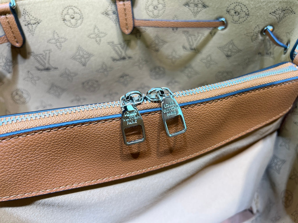 B1N55E39 Popular  leather bag