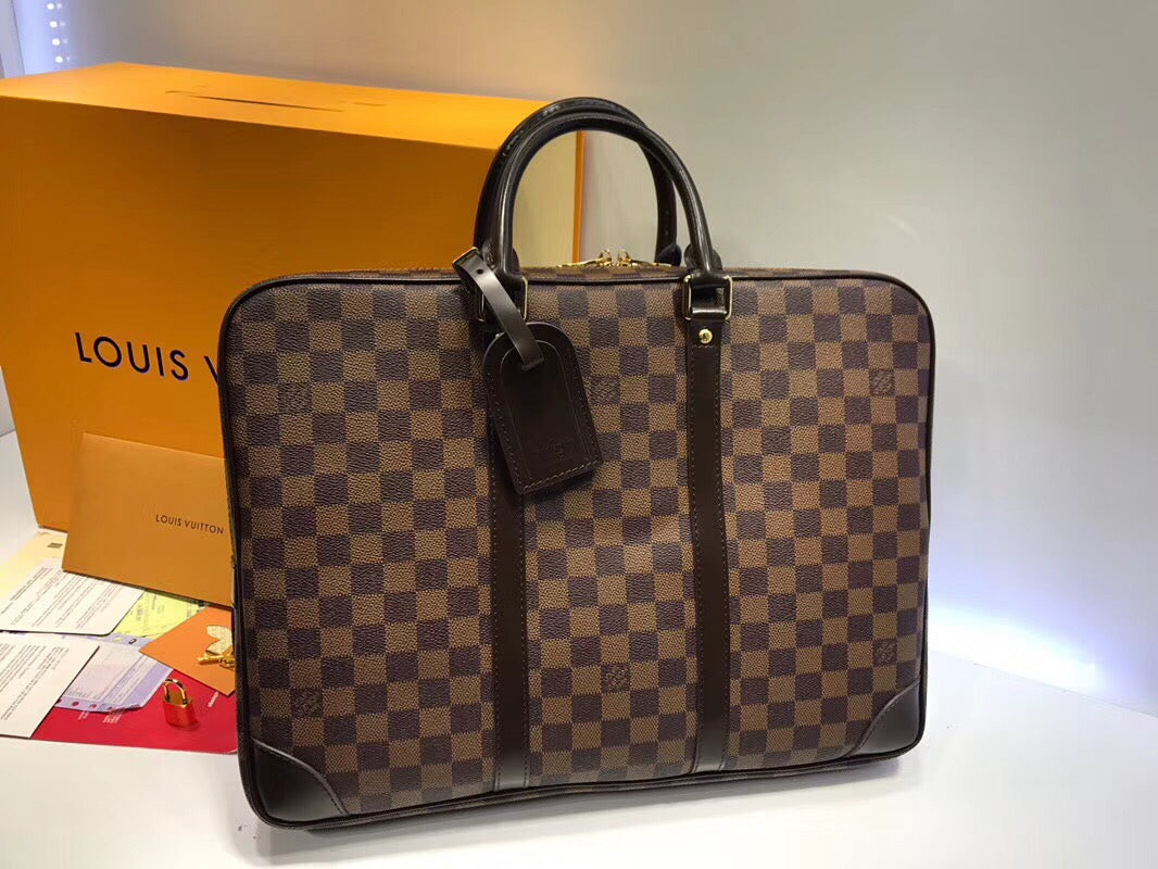 B1N67E14 Popular leather bag