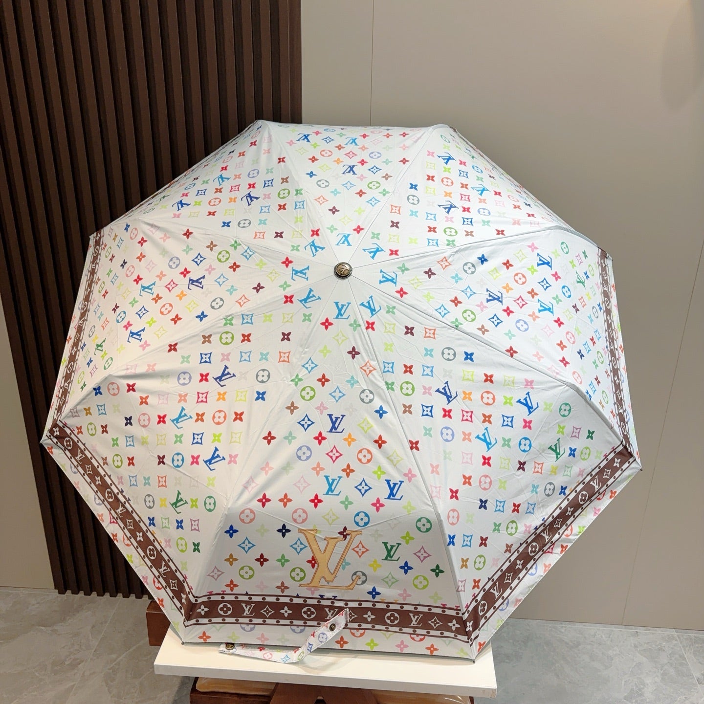 J1R85E19 Popular UV resistant umbrella