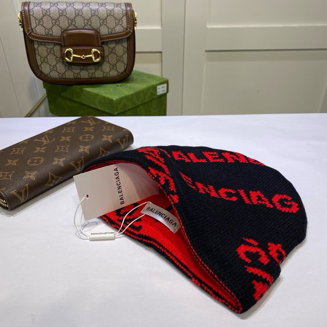 M1R86J97 Popular hats