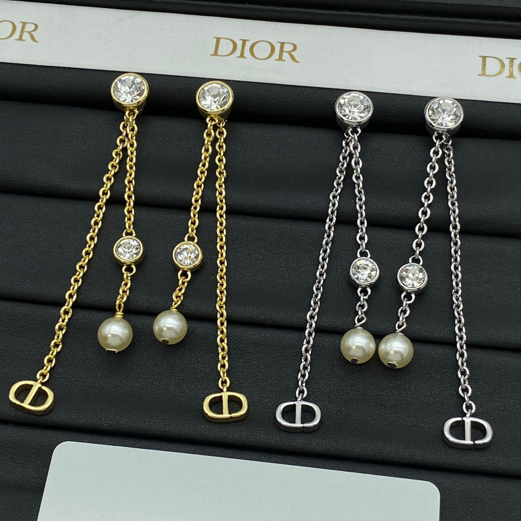 X1Z94D1076E Popular Earrings