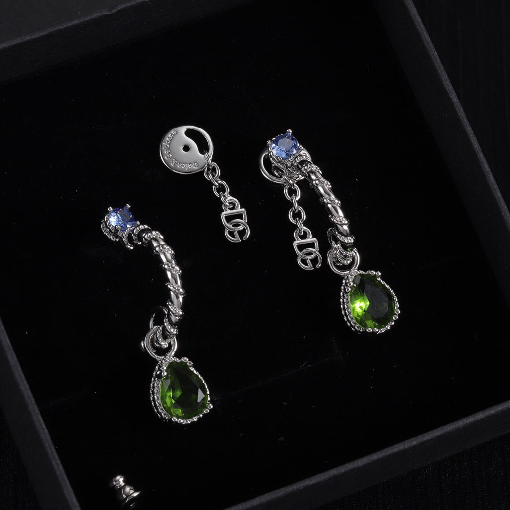 X1Z95A62E Popular Earrings