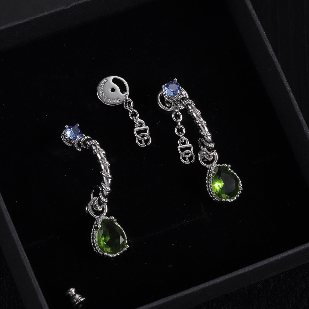 X1Z95A62E Popular Earrings