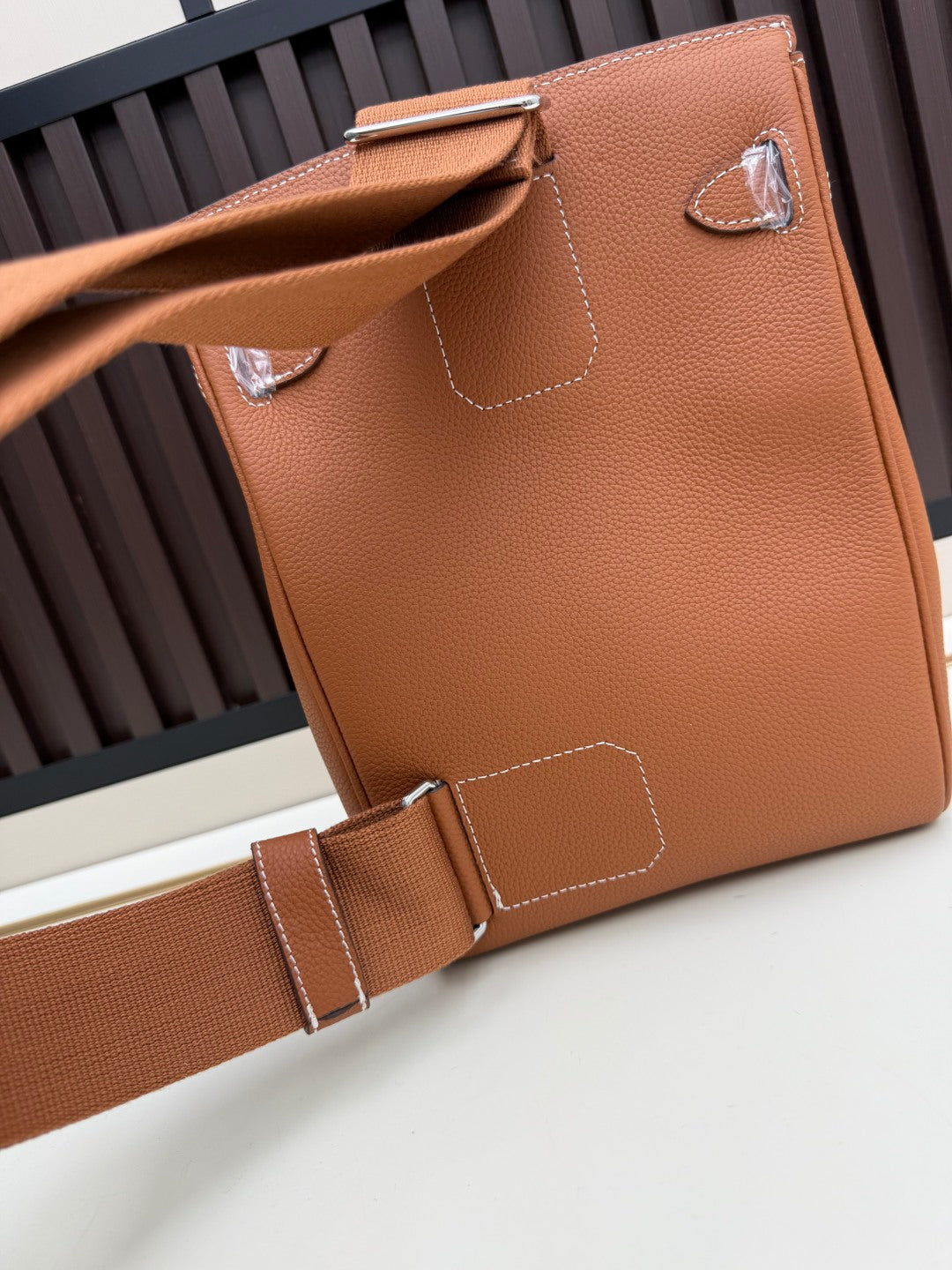 B1P36H45 Popular leather bag