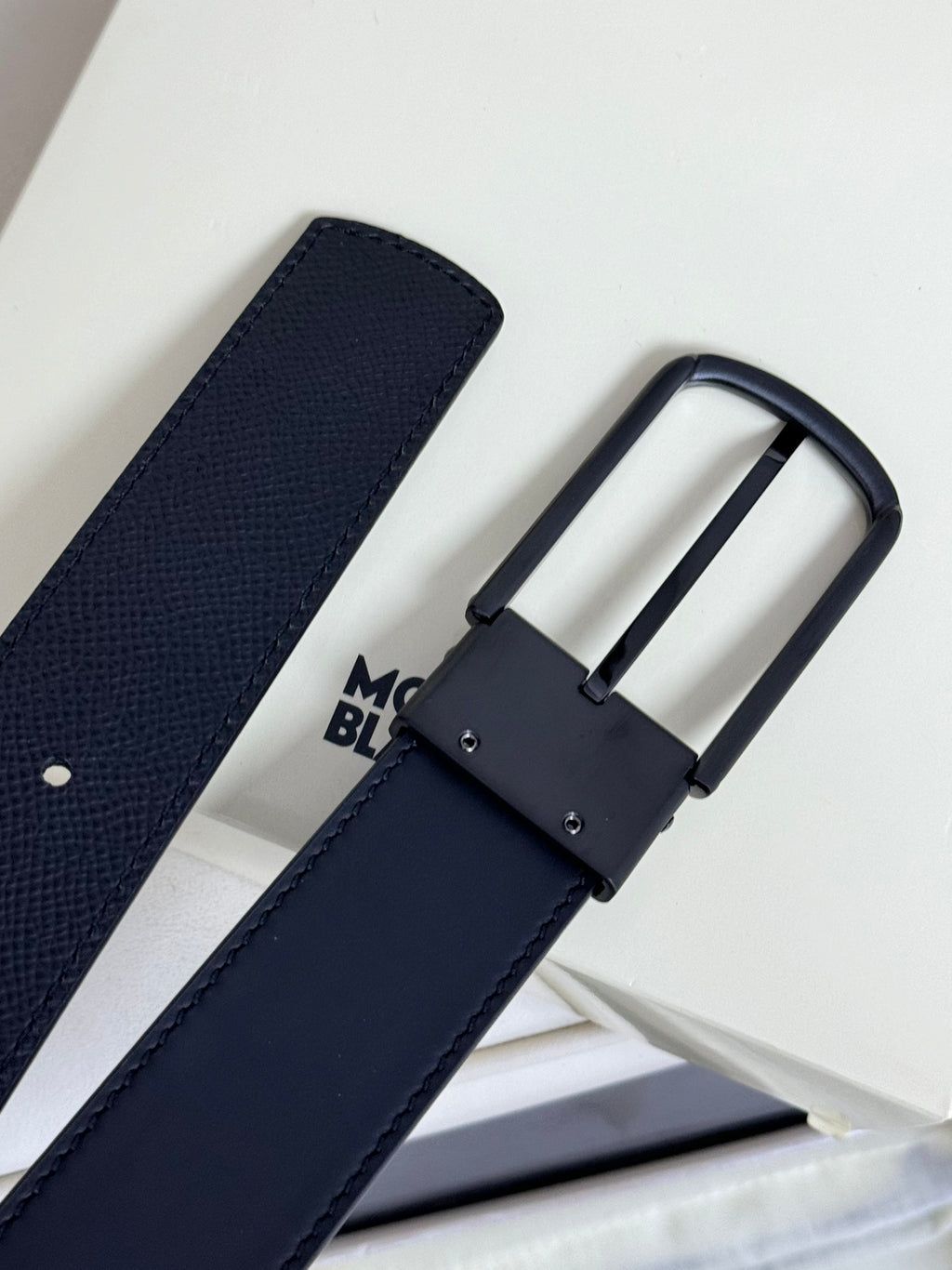 P1R55A235 Popular   High quality belt With full package