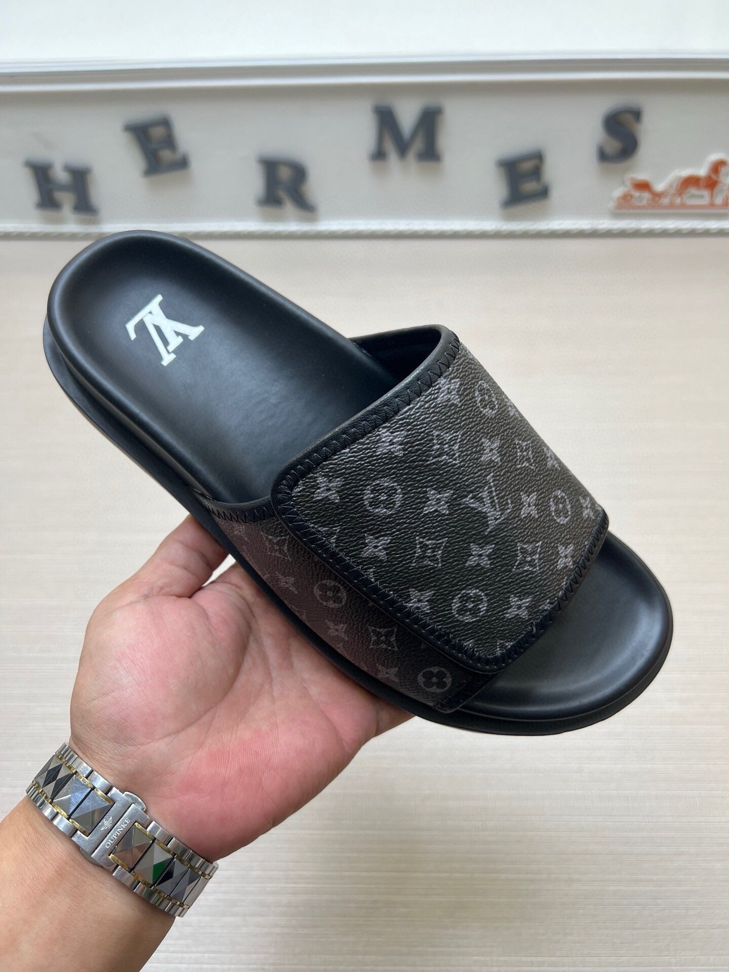 Z5WE246 Popular Slippers