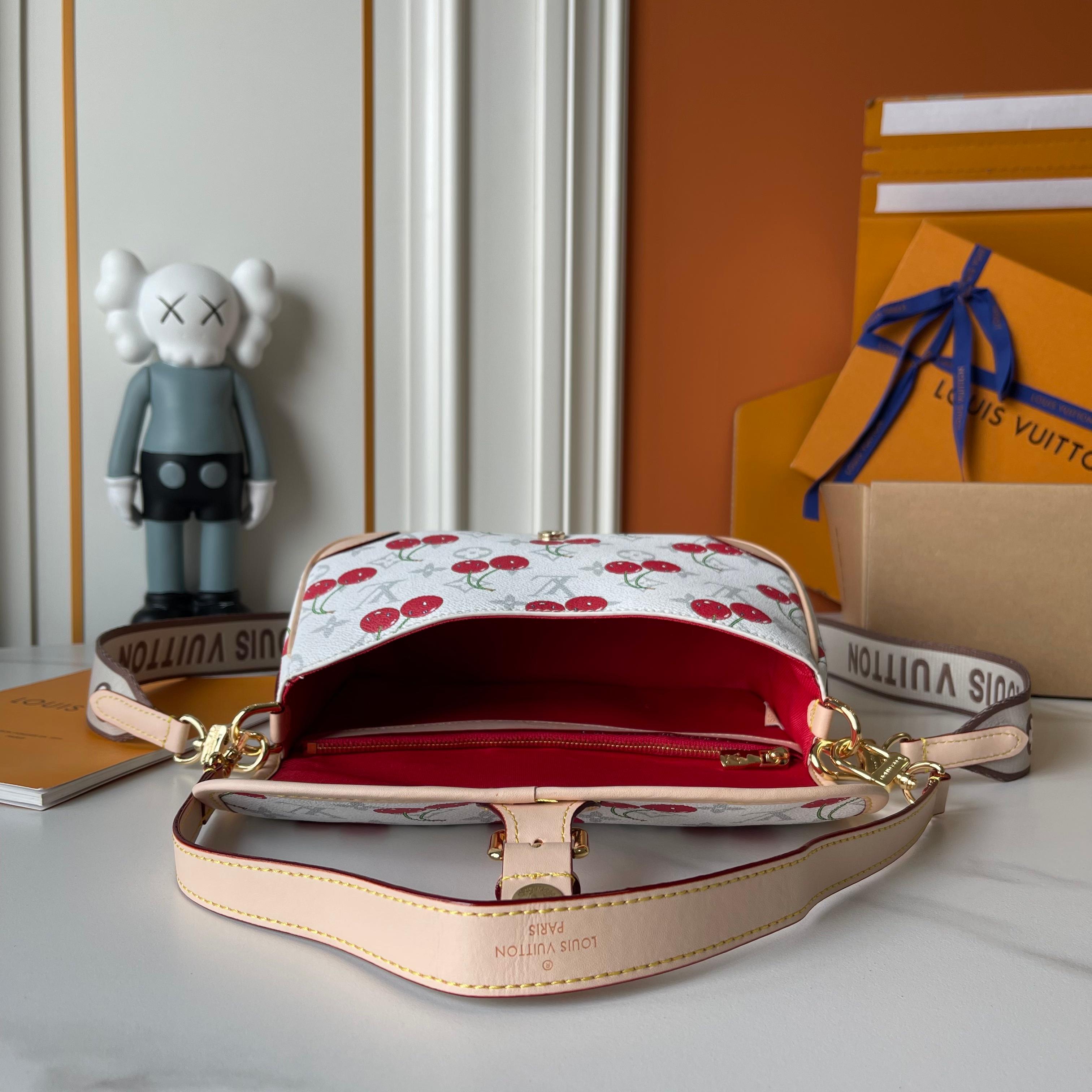 B1P36E41 Popular leather bag