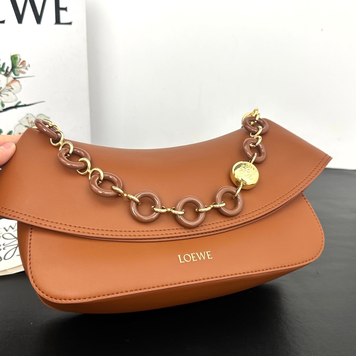 B1R66A10 Popular leather bag