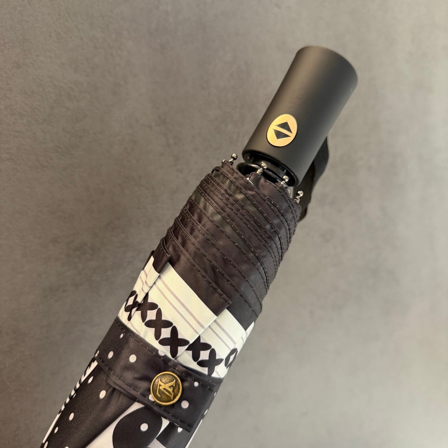 J1N46E3 Popular UV resistant umbrella